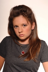 Photos de Mackenzie Rosman - Photoshoot John Sciulli HQ - 14